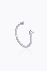 ANELLO - Peso gr 1 8 Misura 16 (56) in oro bianco con terminali in diamanti taglio brillante per totali ct 0 04 ca  probabile  [..]
