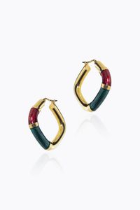 COPPIA DI ORECCHINI - Peso gr 6 1 in oro giallo  a cerchio squadrato  con smalto verde e rosso al centro