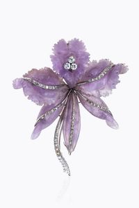 SPILLA - Peso gr 28 8 cm 8x6 5 in oro bianco con orchidea in pasta vitrea di color viola e diamanti taglio 8/8 e diamante  [..]