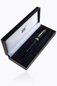 MONTBLANC - Stilografica Montblanc  modello Meisterstck . Corpo e cappuccio in resina nera  con lemblema Montblanc bianco  [..]