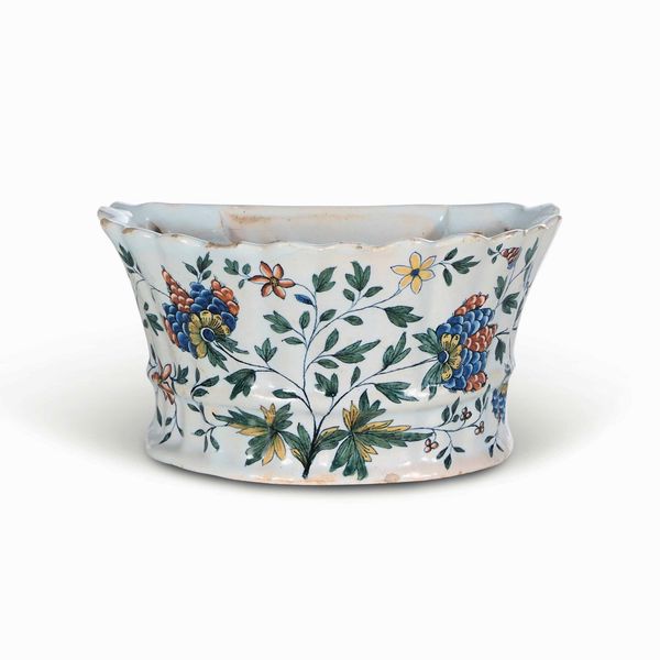 Fioriera <BR>Francia, Rouen, Manifattura Guillibaud, verso 1740<BR><BR>  - Asta Maioliche e Porcellane - Associazione Nazionale - Case d'Asta italiane