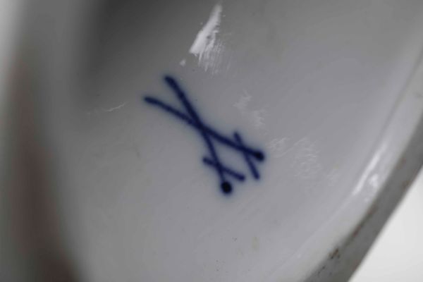 Coppia di centrotavola<BR>Meissen, 1870-1890 circa<BR>Modello di Ernst August Leuteritz (1818-1893), attivo a Meissen dal 1849 al 1886<BR>  - Asta Maioliche e Porcellane - Associazione Nazionale - Case d'Asta italiane