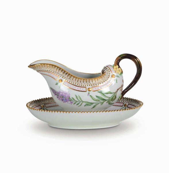 Salsiera dal Servizio Flora Danica<BR>Danimarca, Manifattura Royal Copenhagen, 1962  - Asta Maioliche e Porcellane - Associazione Nazionale - Case d'Asta italiane