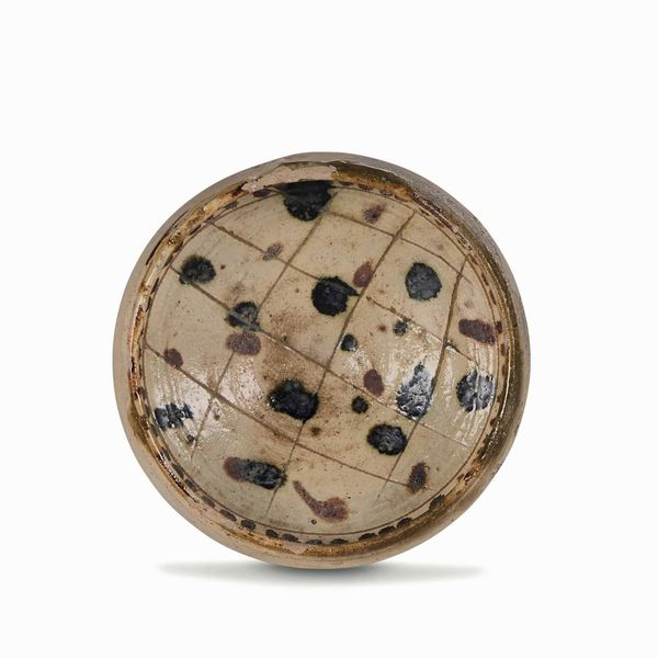 Piccola ciotola<BR>Persia (Iran), probabilmente X secolo<BR>  - Asta Maioliche e Porcellane - Associazione Nazionale - Case d'Asta italiane