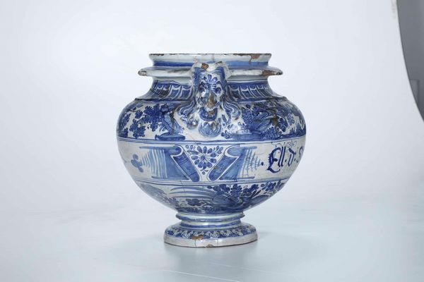 Vaso da elettuari<BR>Torino, Fabbrica del Regio Parco, XVII secolo<BR>  - Asta Maioliche e Porcellane - Associazione Nazionale - Case d'Asta italiane