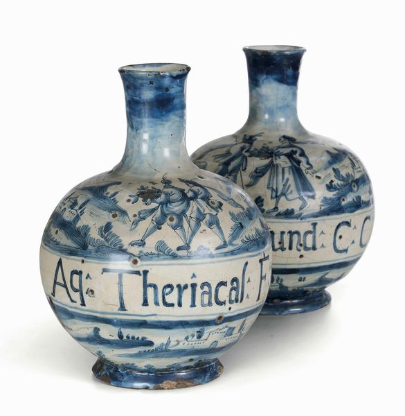 Coppia di fiasche da farmacia<BR>Savona, Manifattura Veneziano, prima met del XVIII secolo<BR>  - Asta Maioliche e Porcellane - Associazione Nazionale - Case d'Asta italiane