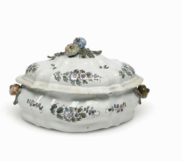 Zuppiera<BR>Savona, Manifattura di Giuseppe Boselli, seconda met del XVIII secolo<BR>  - Asta Maioliche e Porcellane - Associazione Nazionale - Case d'Asta italiane