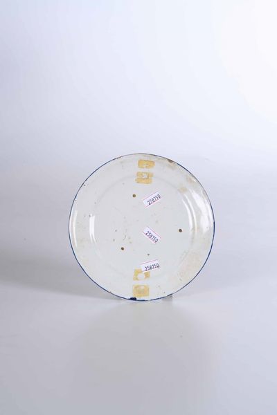 Piccolo piatto<BR>Castelli, verso la met del XVIII secolo<BR>  - Asta Maioliche e Porcellane - Associazione Nazionale - Case d'Asta italiane