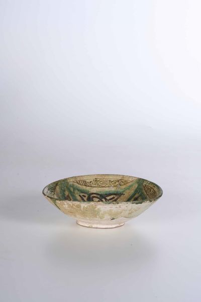 Coppa<BR>Persia (Iran), XII-XIII secolo<BR>  - Asta Maioliche e Porcellane - Associazione Nazionale - Case d'Asta italiane