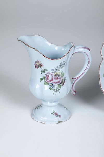 Vasca con versatore <BR>Veneto (forse Venezia, Manifattura Cozzi), ultimo ventennio del Settecento<BR>  - Asta Maioliche e Porcellane - Associazione Nazionale - Case d'Asta italiane