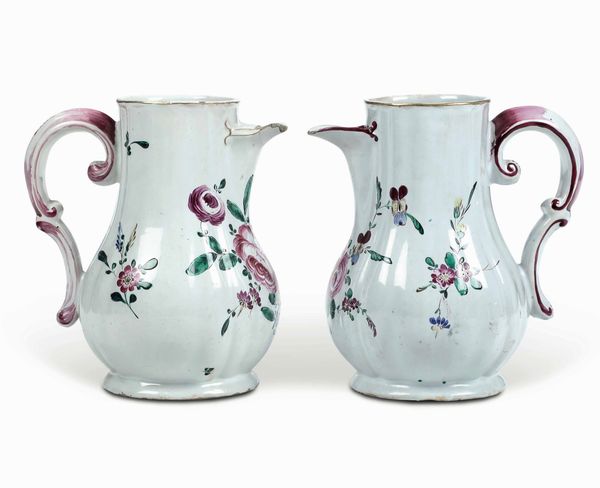 Due caffettiere<BR>Lodi, Manifattura Antonio Ferretti, ultimo ventennio del XVIII secolo<BR>  - Asta Maioliche e Porcellane - Associazione Nazionale - Case d'Asta italiane