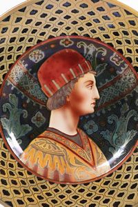 Coppia di piatti da parata<BR>Gualdo Tadino, Manifattura Rubboli, 1920-1926 circa  - Asta Maioliche e Porcellane - Associazione Nazionale - Case d'Asta italiane