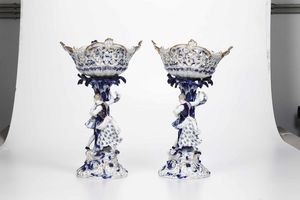 Coppia di centrotavola<BR>Meissen, 1870-1890 circa<BR>Modello di Ernst August Leuteritz (1818-1893), attivo a Meissen dal 1849 al 1886<BR>  - Asta Maioliche e Porcellane - Associazione Nazionale - Case d'Asta italiane