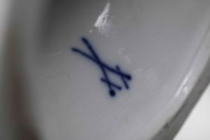 Coppia di centrotavola<BR>Meissen, 1870-1890 circa<BR>Modello di Ernst August Leuteritz (1818-1893), attivo a Meissen dal 1849 al 1886<BR>  - Asta Maioliche e Porcellane - Associazione Nazionale - Case d'Asta italiane