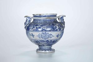 Vaso da elettuari<BR>Torino, Fabbrica del Regio Parco, XVII secolo<BR>  - Asta Maioliche e Porcellane - Associazione Nazionale - Case d'Asta italiane