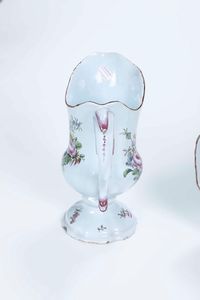 Vasca con versatore <BR>Veneto (forse Venezia, Manifattura Cozzi), ultimo ventennio del Settecento<BR>  - Asta Maioliche e Porcellane - Associazione Nazionale - Case d'Asta italiane