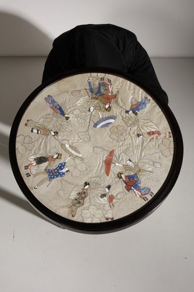 HOFFMANN JOSEF (1870 - 1956) : Tavolino da salotto per Jacob & Josef Khon  - Asta Asta 364 | DESIGN E ARTI DECORATIVE DEL NOVECENTO - DESIGN (Online) Online - Associazione Nazionale - Case d'Asta italiane