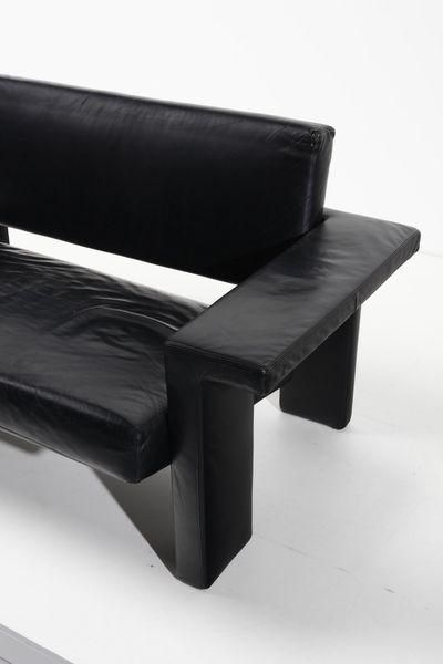 SCARPA AFRA (1937 -2011) & TOBIA (n. 1935) : attribuito. Divano  - Asta Asta 364 | DESIGN E ARTI DECORATIVE DEL NOVECENTO - DESIGN (Online) Online - Associazione Nazionale - Case d'Asta italiane