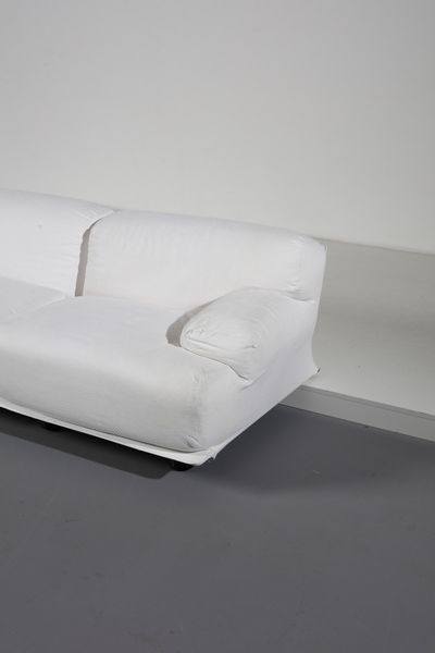 MAGISTRETTI VICO (1920 - 2006) : Divano modulare Fiandra per Cassina  - Asta Asta 364 | DESIGN E ARTI DECORATIVE DEL NOVECENTO - DESIGN (Online) Online - Associazione Nazionale - Case d'Asta italiane