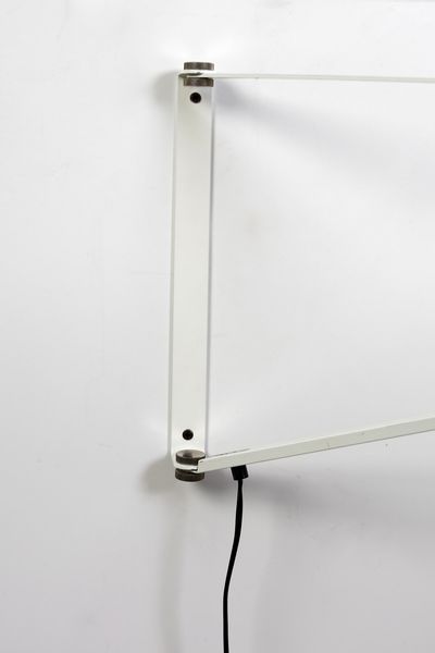 RIZZATTO PAOLO (n. 1941) : Lampada da parete 265 per Arteluce  - Asta Asta 364 | DESIGN E ARTI DECORATIVE DEL NOVECENTO - DESIGN (Online) Online - Associazione Nazionale - Case d'Asta italiane