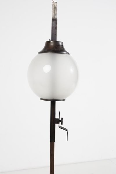 GARDELLA IGNAZIO (1905 - 1999) : attribuito. Lampada da terra  - Asta Asta 364 | DESIGN E ARTI DECORATIVE DEL NOVECENTO - DESIGN (Online) Online - Associazione Nazionale - Case d'Asta italiane