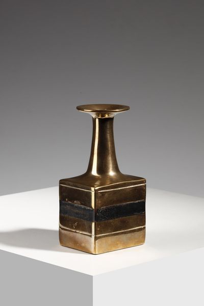 GAMBONE BRUNO (n. 1936) : Vaso  - Asta Asta 364 | DESIGN E ARTI DECORATIVE DEL NOVECENTO - DESIGN (Online) Online - Associazione Nazionale - Case d'Asta italiane