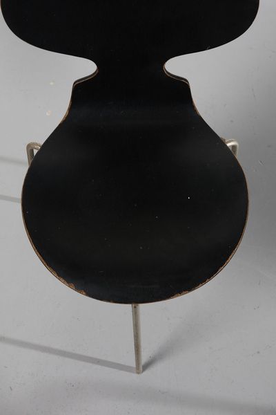 JACOBSEN ARNE (1902 - 1971) : Quattro sedie Ant 3100 per Fritz Hansen  - Asta Asta 364 | DESIGN E ARTI DECORATIVE DEL NOVECENTO - DESIGN (Online) Online - Associazione Nazionale - Case d'Asta italiane