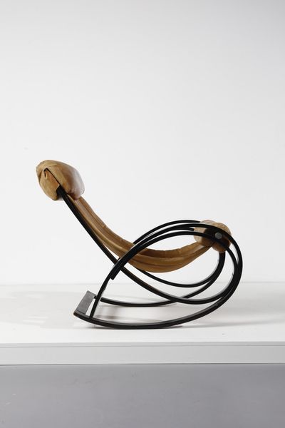 AULENTI GAE (1927 - 2012) : Poltrona Sgarsul per Poltronova  - Asta Asta 364 | DESIGN E ARTI DECORATIVE DEL NOVECENTO - DESIGN (Online) Online - Associazione Nazionale - Case d'Asta italiane