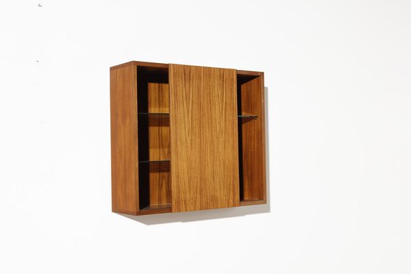 LA PERMANENTE MOBILI CANTU� : attribuito. Mobile bar con tre sgabelli  - Asta Asta 364 | DESIGN E ARTI DECORATIVE DEL NOVECENTO - DESIGN (Online) Online - Associazione Nazionale - Case d'Asta italiane