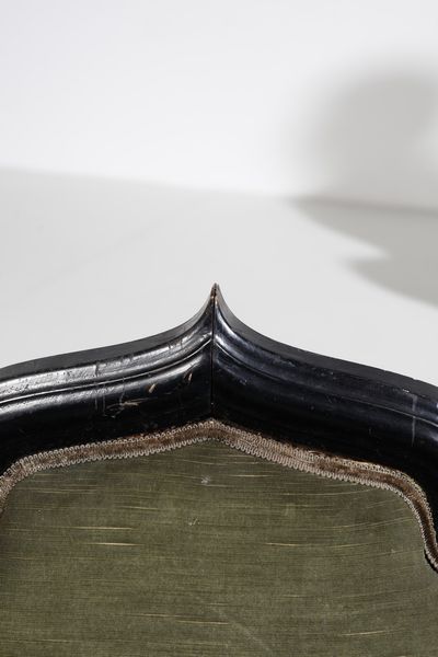 MANIFATTURA ITALIANA : Coppia di poltrone in stile neogotico  - Asta Asta 364 | DESIGN E ARTI DECORATIVE DEL NOVECENTO - DESIGN (Online) Online - Associazione Nazionale - Case d'Asta italiane