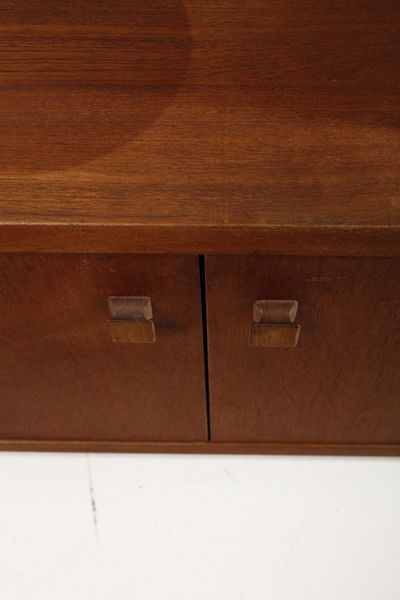 TAPIOVAARA ILMARI (1914 - 1999) : Libreria  - Asta Asta 364 | DESIGN E ARTI DECORATIVE DEL NOVECENTO - DESIGN (Online) Online - Associazione Nazionale - Case d'Asta italiane