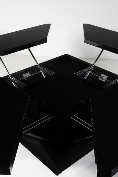 COCCHIA FABRIZIO : Tavolino da salotto Coclea per Sormani  - Asta Asta 364 | DESIGN E ARTI DECORATIVE DEL NOVECENTO - DESIGN (Online) Online - Associazione Nazionale - Case d'Asta italiane