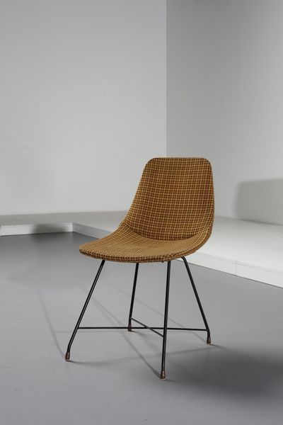 BOZZI AUGUSTO (1924 - 1982) : Quattro sedie Athena per F.lli Saporiti  - Asta Asta 364 | DESIGN E ARTI DECORATIVE DEL NOVECENTO - DESIGN (Online) Online - Associazione Nazionale - Case d'Asta italiane