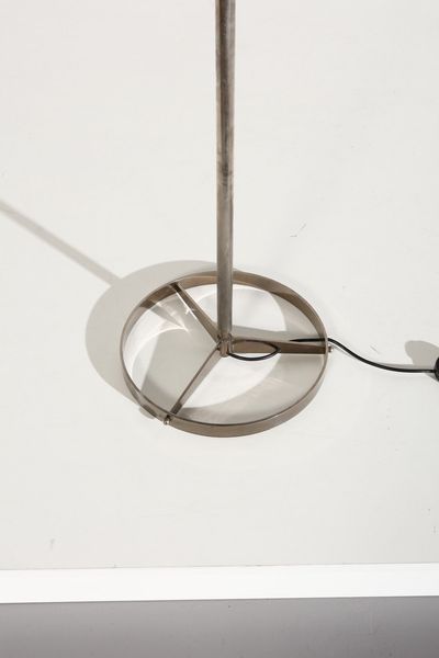 GRUPPO BBPR (n. 1932) : Lampada da terra RO per Artemide  - Asta Asta 364 | DESIGN E ARTI DECORATIVE DEL NOVECENTO - DESIGN (Online) Online - Associazione Nazionale - Case d'Asta italiane