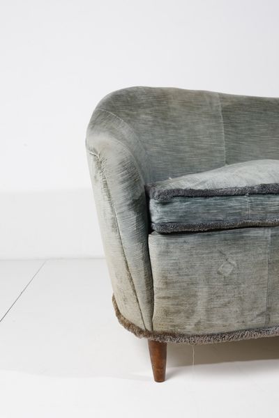 PONTI GIO (1891 - 1979) : Divano per Casa & Giardino  - Asta Asta 364 | DESIGN E ARTI DECORATIVE DEL NOVECENTO - DESIGN (Online) Online - Associazione Nazionale - Case d'Asta italiane