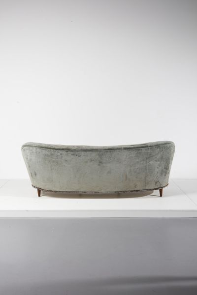 PONTI GIO (1891 - 1979) : Divano per Casa & Giardino  - Asta Asta 364 | DESIGN E ARTI DECORATIVE DEL NOVECENTO - DESIGN (Online) Online - Associazione Nazionale - Case d'Asta italiane