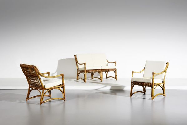 MANIFATTURA ITALIANA : Divano e coppia di poltrone  - Asta Asta 364 | DESIGN E ARTI DECORATIVE DEL NOVECENTO - DESIGN (Online) Online - Associazione Nazionale - Case d'Asta italiane