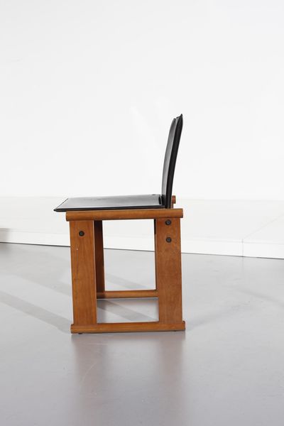 SCARPA AFRA (1937 -2011) & TOBIA (n. 1935) : Quattro sedie Monk per Molteni  - Asta Asta 364 | DESIGN E ARTI DECORATIVE DEL NOVECENTO - DESIGN (Online) Online - Associazione Nazionale - Case d'Asta italiane