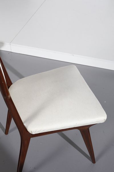 DASSI VITTORIO (1893 - 1973) : Cinque sedie  - Asta Asta 364 | DESIGN E ARTI DECORATIVE DEL NOVECENTO - DESIGN (Online) Online - Associazione Nazionale - Case d'Asta italiane