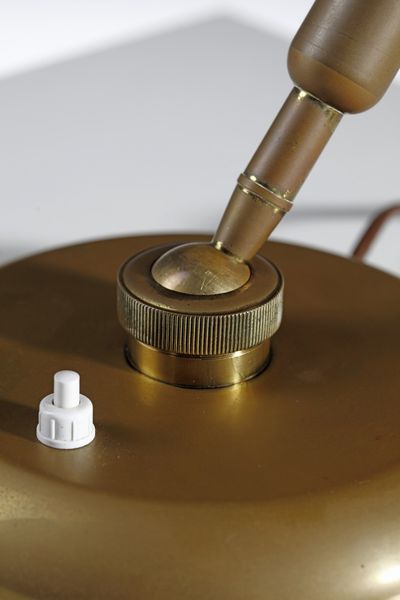 MANIFATTURA ITALIANA : Lampada da tavolo  - Asta Asta 364 | DESIGN E ARTI DECORATIVE DEL NOVECENTO - DESIGN (Online) Online - Associazione Nazionale - Case d'Asta italiane