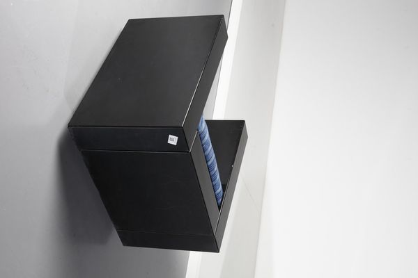 VIGNELLI MASSIMO (n. 1931) : Coppia di poltrone per Poltronova  - Asta Asta 364 | DESIGN E ARTI DECORATIVE DEL NOVECENTO - DESIGN (Online) Online - Associazione Nazionale - Case d'Asta italiane