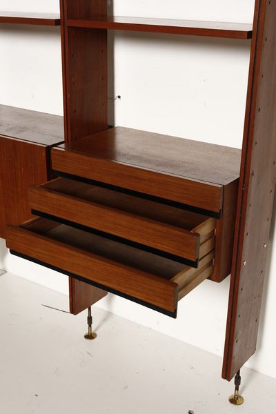 MANIFATTURA ITALIANA : Libreria  - Asta Asta 364 | DESIGN E ARTI DECORATIVE DEL NOVECENTO - DESIGN (Online) Online - Associazione Nazionale - Case d'Asta italiane