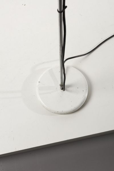 MAGISTRETTI VICO (1920 - 2006) : Lampada da terra Dim per Oluce  - Asta Asta 364 | DESIGN E ARTI DECORATIVE DEL NOVECENTO - DESIGN (Online) Online - Associazione Nazionale - Case d'Asta italiane
