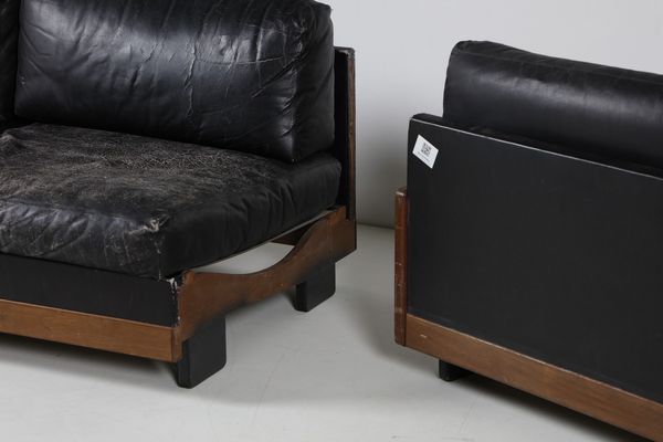 SCARPA TOBIA (n. 1935) : Divano produzione Cassina  - Asta Asta 364 | DESIGN E ARTI DECORATIVE DEL NOVECENTO - DESIGN (Online) Online - Associazione Nazionale - Case d'Asta italiane