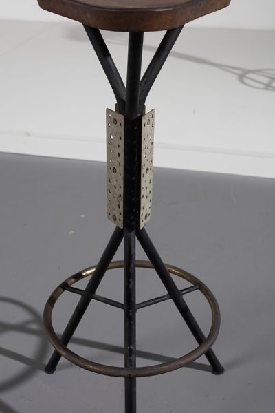 MANIFATTURA ITALIANA : Coppia di sgabelli  - Asta Asta 364 | DESIGN E ARTI DECORATIVE DEL NOVECENTO - DESIGN (Online) Online - Associazione Nazionale - Case d'Asta italiane