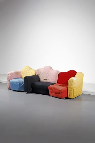 PESCE GAETANO (n. 1939) : Divano modulare Cannaregio per Cassina  - Asta Asta 364 | DESIGN E ARTI DECORATIVE DEL NOVECENTO - DESIGN (Online) Online - Associazione Nazionale - Case d'Asta italiane
