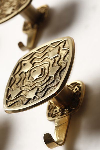 FRIGERIO LUCIANO (1928 - 1999) : nello stile di. Cinque appendiabiti  - Asta Asta 364 | DESIGN E ARTI DECORATIVE DEL NOVECENTO - DESIGN (Online) Online - Associazione Nazionale - Case d'Asta italiane