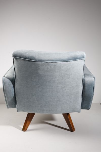 ZANINE CALDAS JOSE' (1919 - 2001) : Poltrona per M�veis Art�sticos  - Asta Asta 364 | DESIGN E ARTI DECORATIVE DEL NOVECENTO - DESIGN (Online) Online - Associazione Nazionale - Case d'Asta italiane