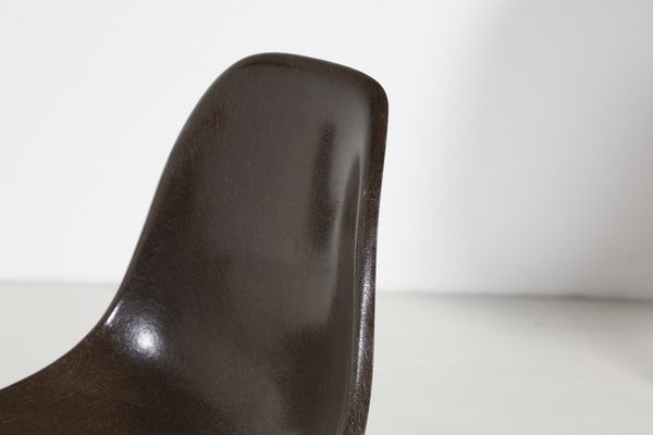 EAMES CHARLES & RAY (1907 - 1978) : Dieci sedie produzione Herman Miller  - Asta Asta 364 | DESIGN E ARTI DECORATIVE DEL NOVECENTO - DESIGN (Online) Online - Associazione Nazionale - Case d'Asta italiane