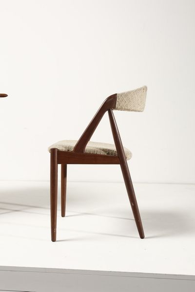 VODDER ARNE  (1926 - 2009) : Scrittoio con poltroncina  - Asta Asta 364 | DESIGN E ARTI DECORATIVE DEL NOVECENTO - DESIGN (Online) Online - Associazione Nazionale - Case d'Asta italiane